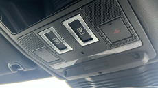 Land Rover Discovery 3.0 D300 R-Dynamic SE 5dr Auto Diesel Station Wagon